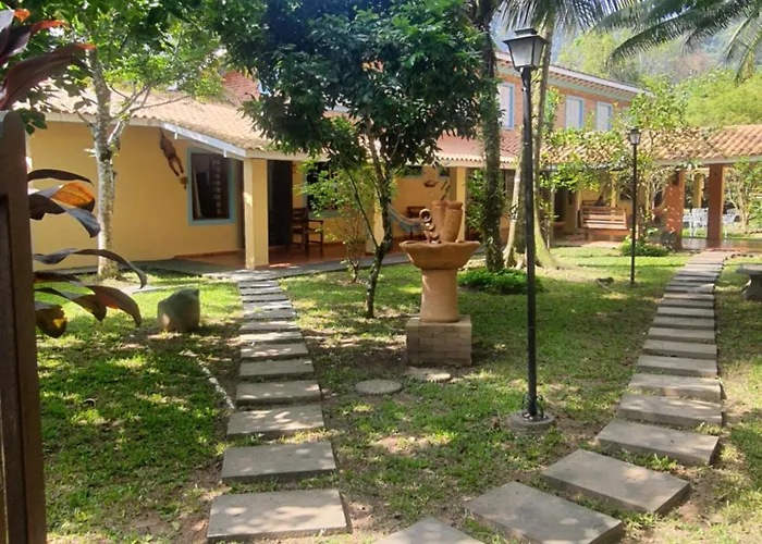 Suítes Quintal de Lázaro 3